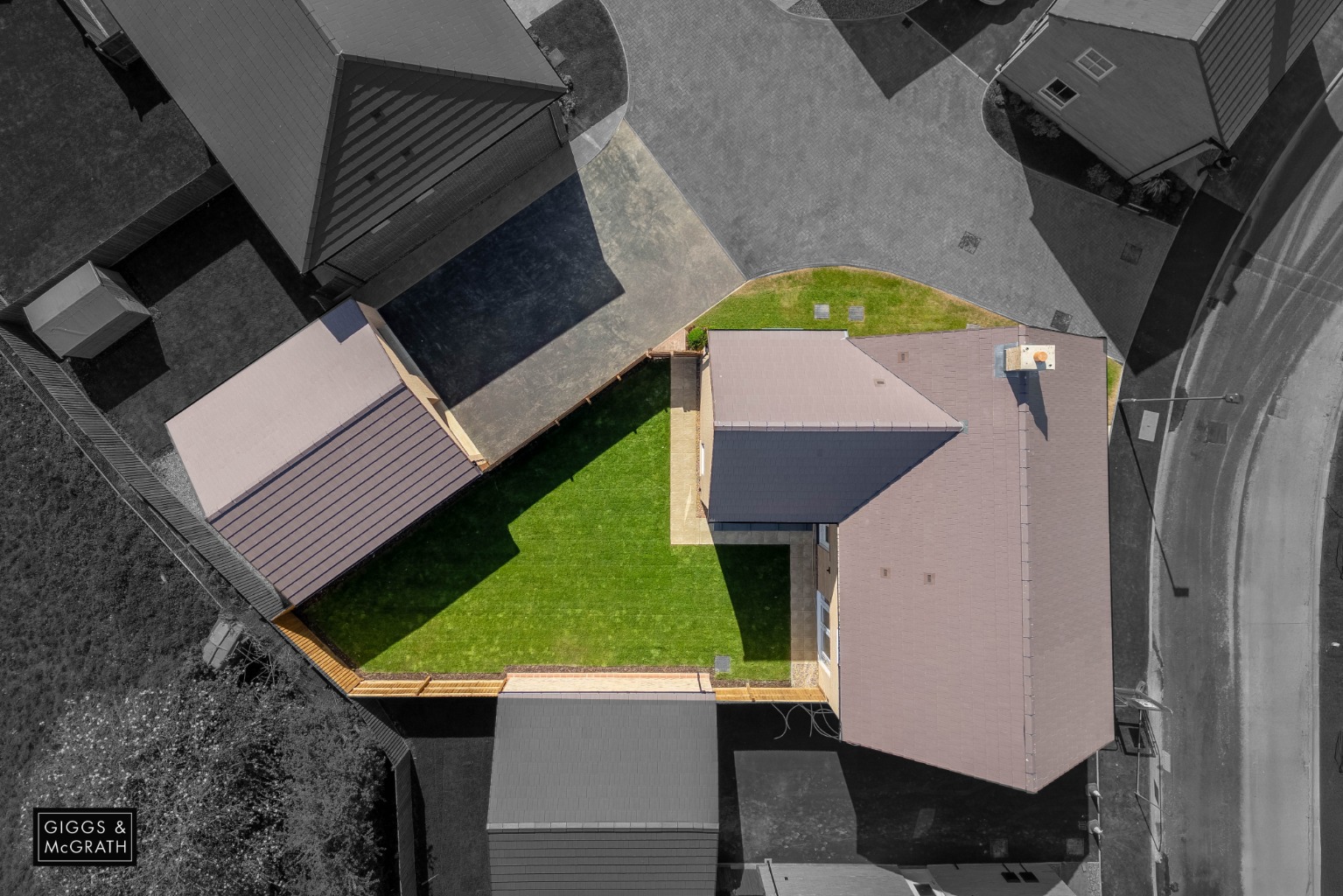 5 bed detached house for sale in Stoneman Way, Huntingdon  - Property Image 23