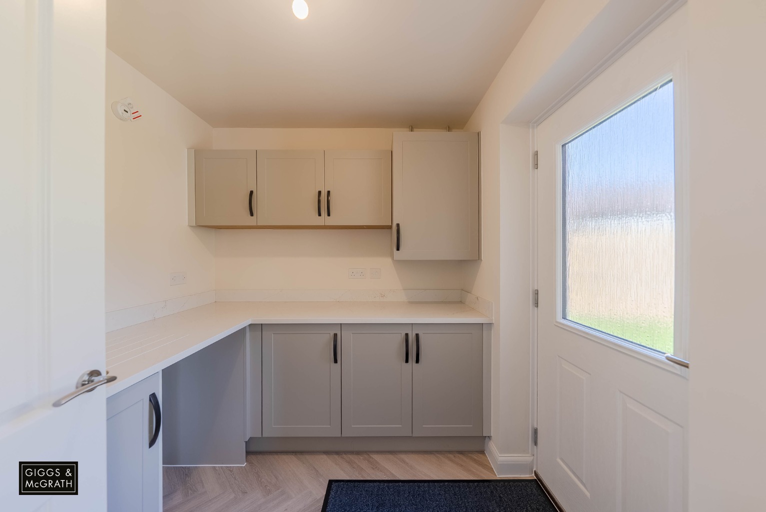 5 bed detached house for sale in Stoneman Way, Huntingdon  - Property Image 7