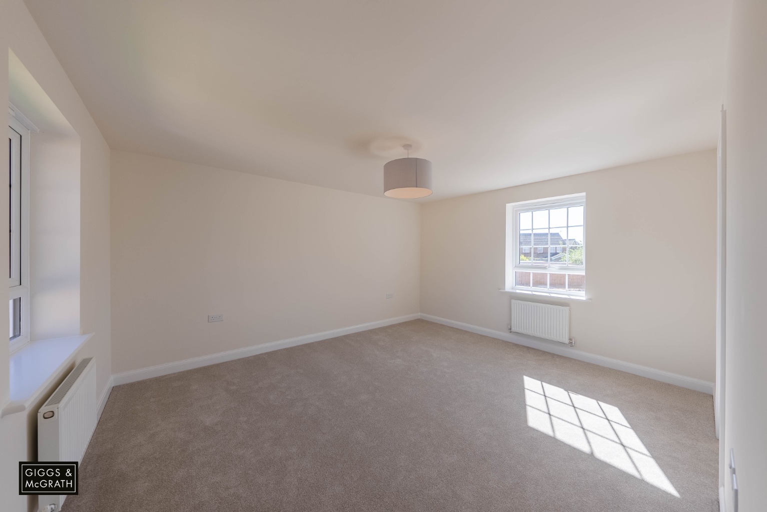 5 bed detached house for sale in Stoneman Way, Huntingdon  - Property Image 13