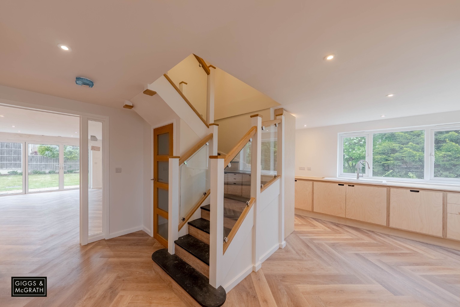 4 bed detached house for sale in Desborough Road, Cambridgeshire  - Property Image 3