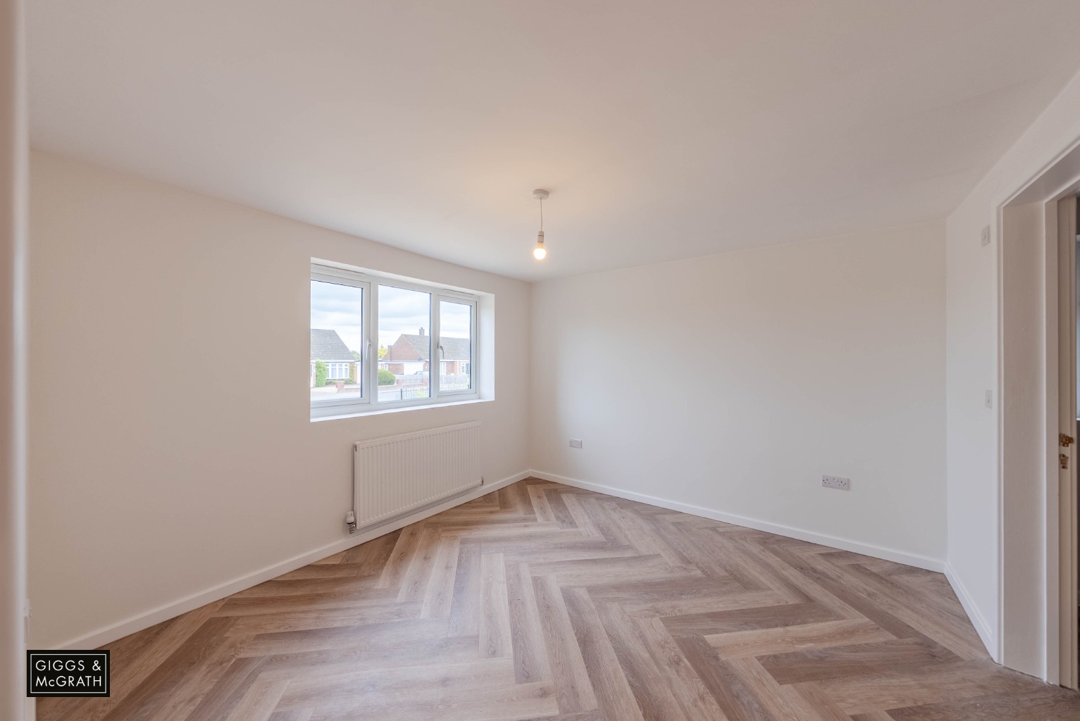 4 bed detached house for sale in Desborough Road, Cambridgeshire  - Property Image 7