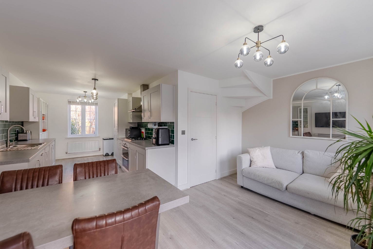 4 bed semi-detached house for sale in Lancaster Road, Huntingdon 1