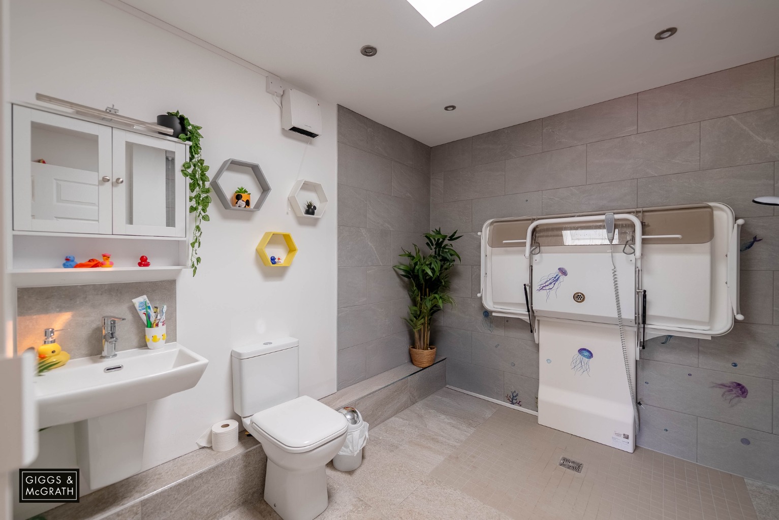 5 bed detached house for sale in Beldams, St. Ives  - Property Image 13