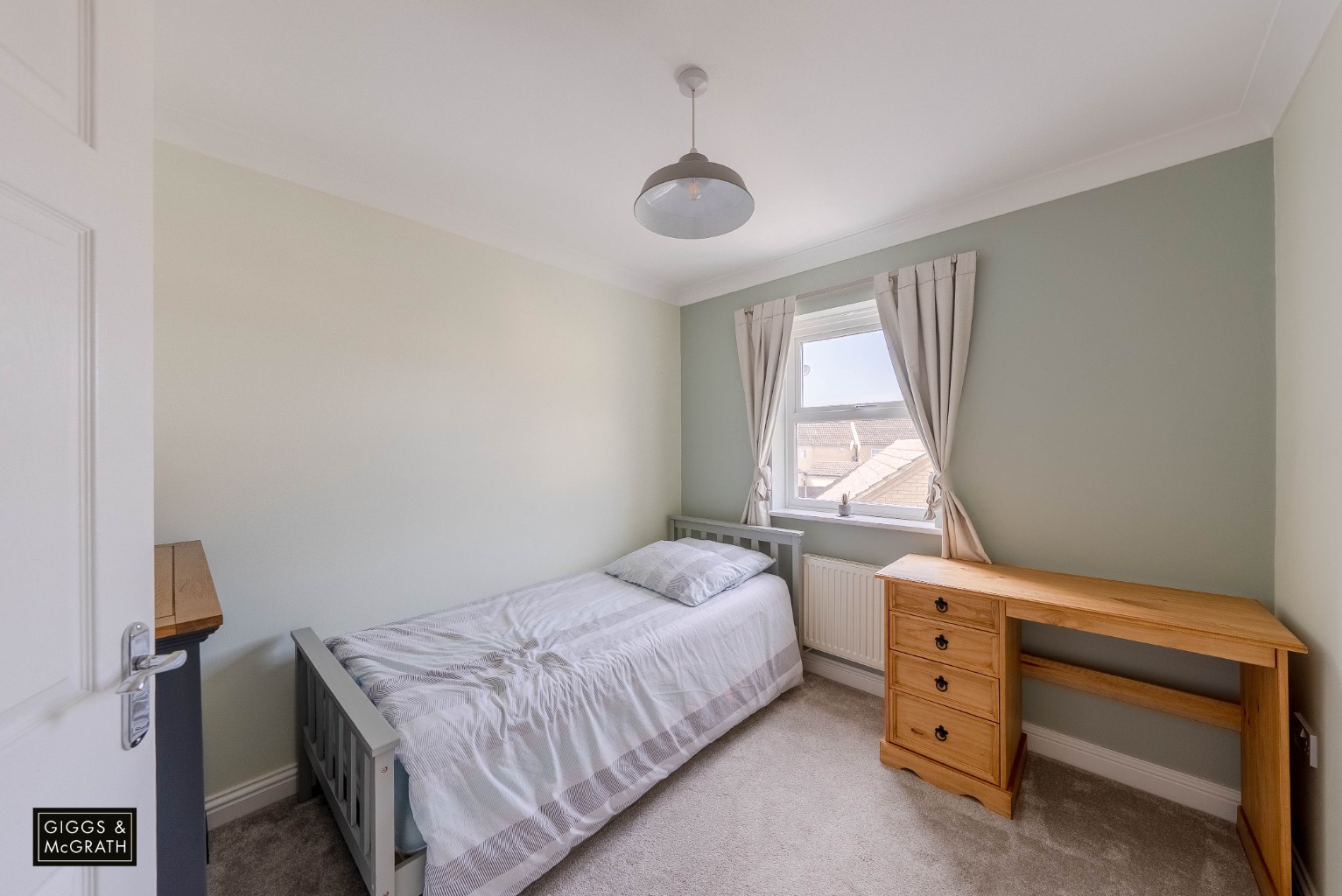 3 bed terraced house for sale in Christie Drive, Huntingdon  - Property Image 13