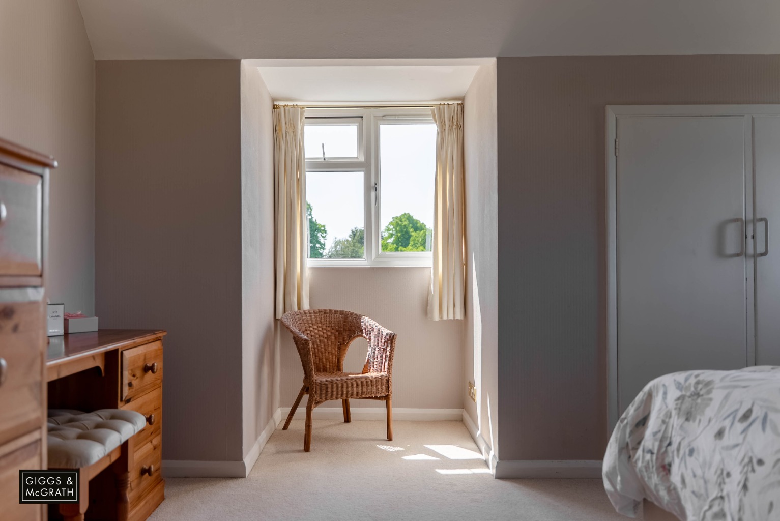 5 bed detached house for sale in Huntingdon Road, Huntingdon  - Property Image 33