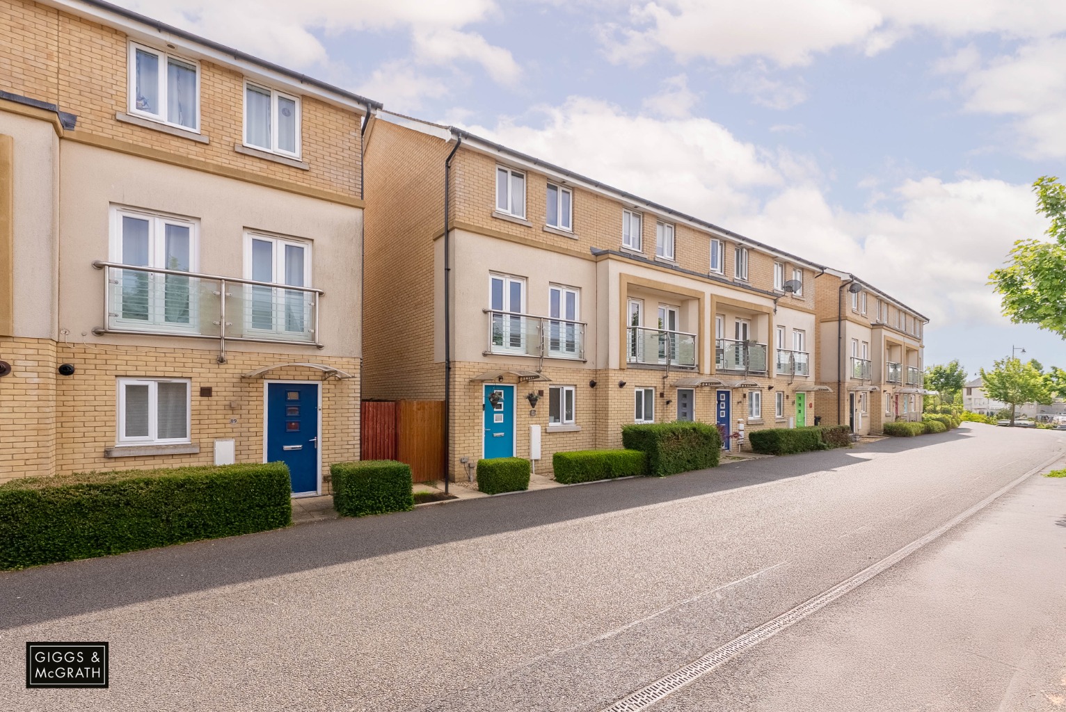 3 bed semi-detached house for sale in Lancaster Gate, Cambridge  - Property Image 1