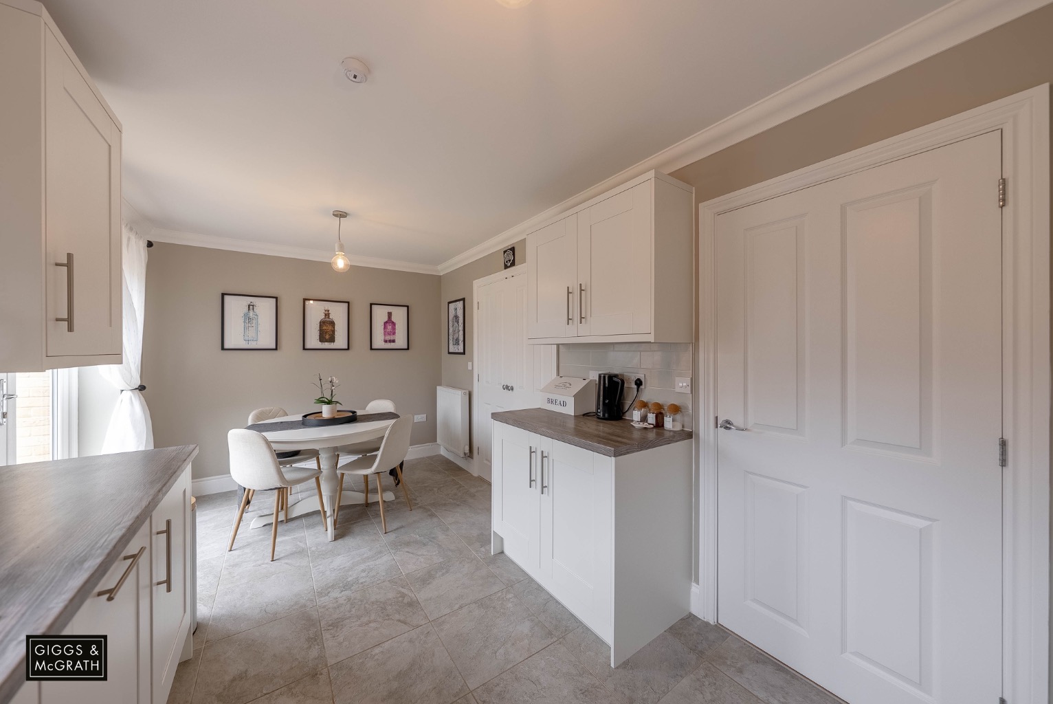 3 bed semi-detached house for sale in The Drive, Huntingdon  - Property Image 8