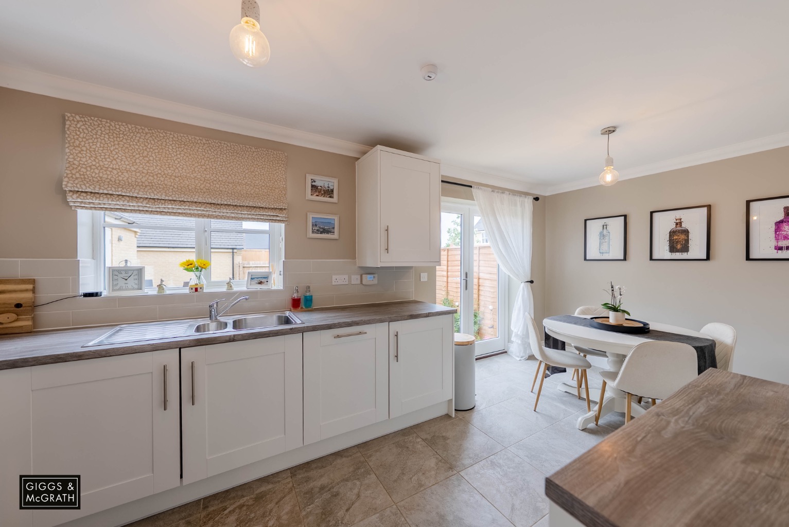 3 bed semi-detached house for sale in The Drive, Huntingdon 6