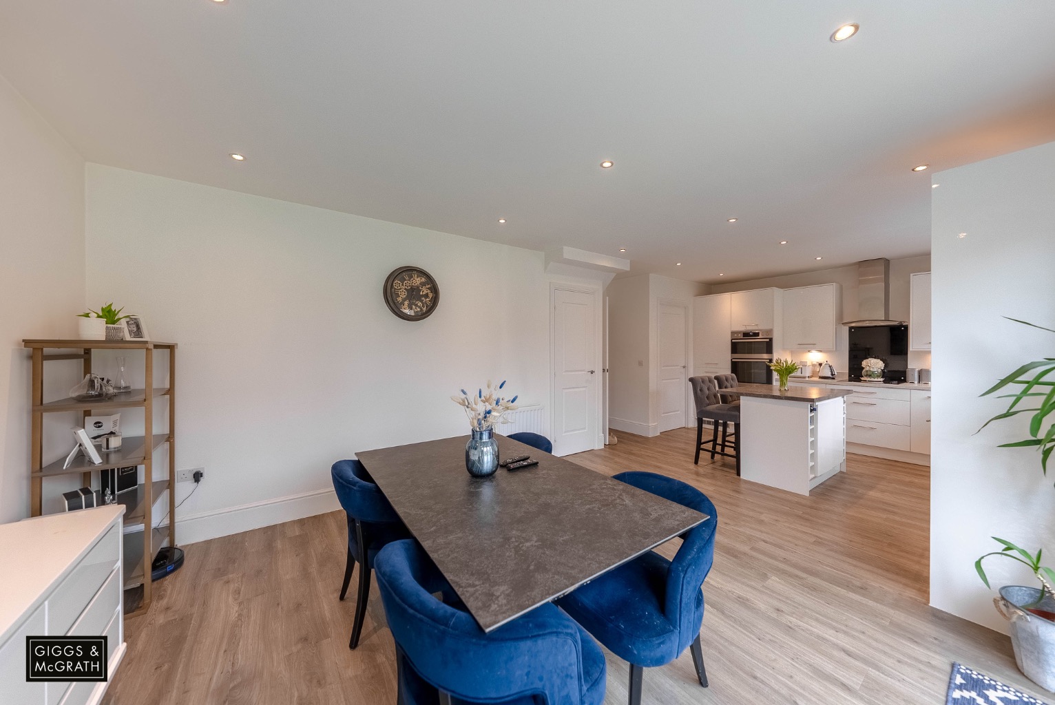 4 bed detached house for sale in Tiptoff Close, Huntingdon 11