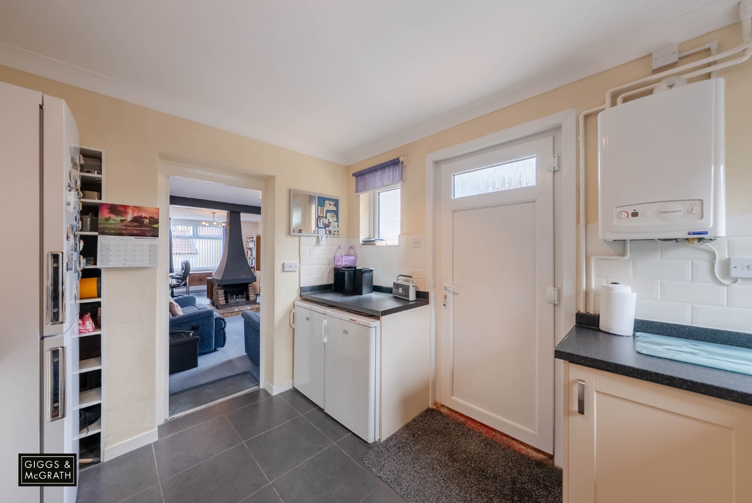 2 bed semi-detached house for sale in Bridge End, Huntingdon 5