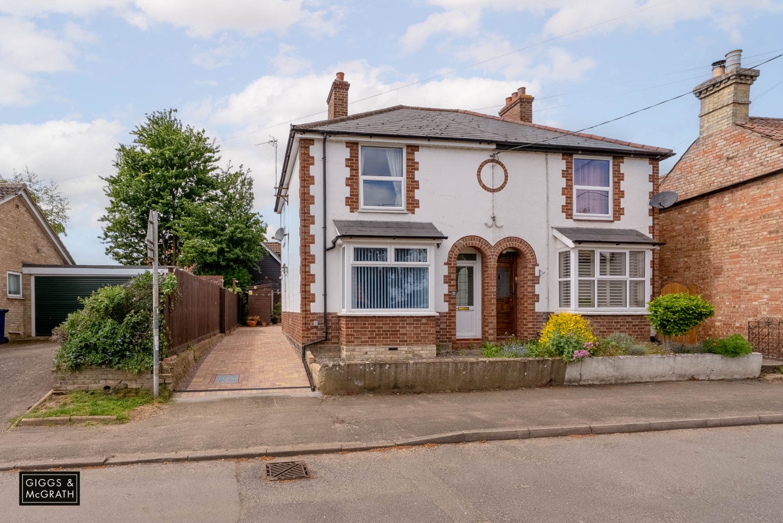 2 bed semi-detached house for sale in Bridge End, Huntingdon  - Property Image 1