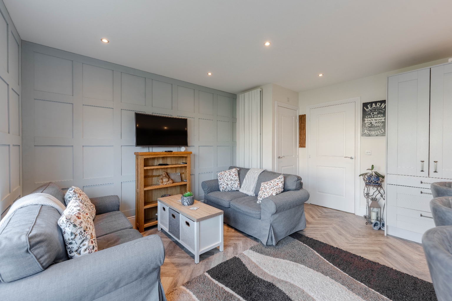 4 bed detached house for sale in Peccle Close, Huntingdon 7