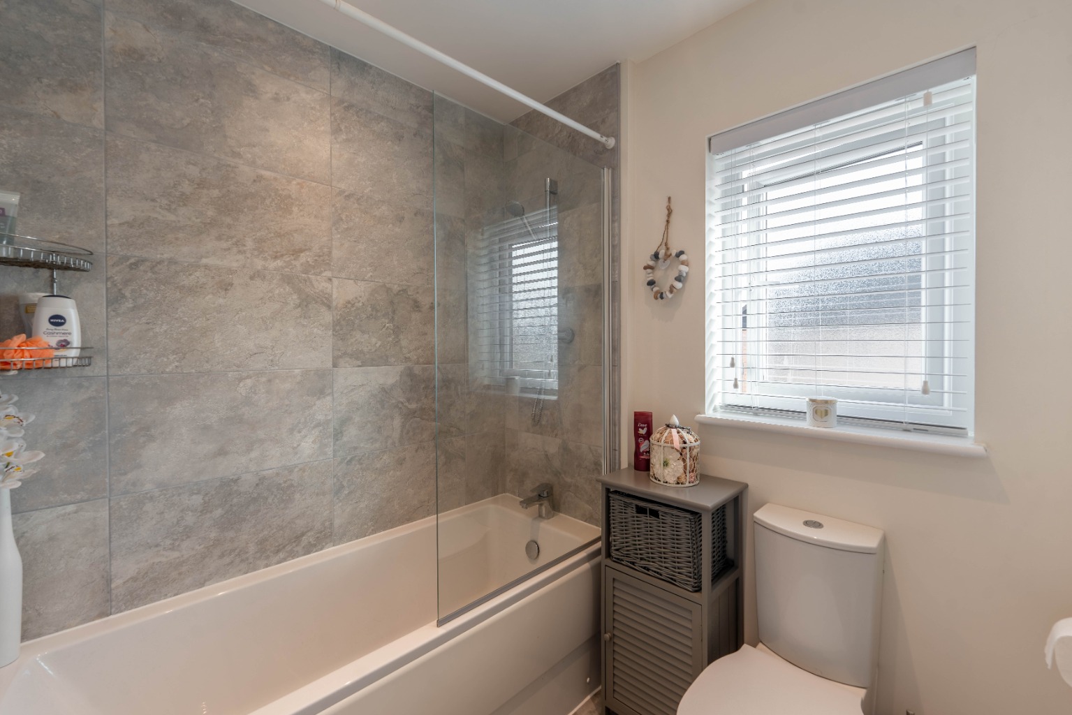 4 bed detached house for sale in Peccle Close, Huntingdon 14