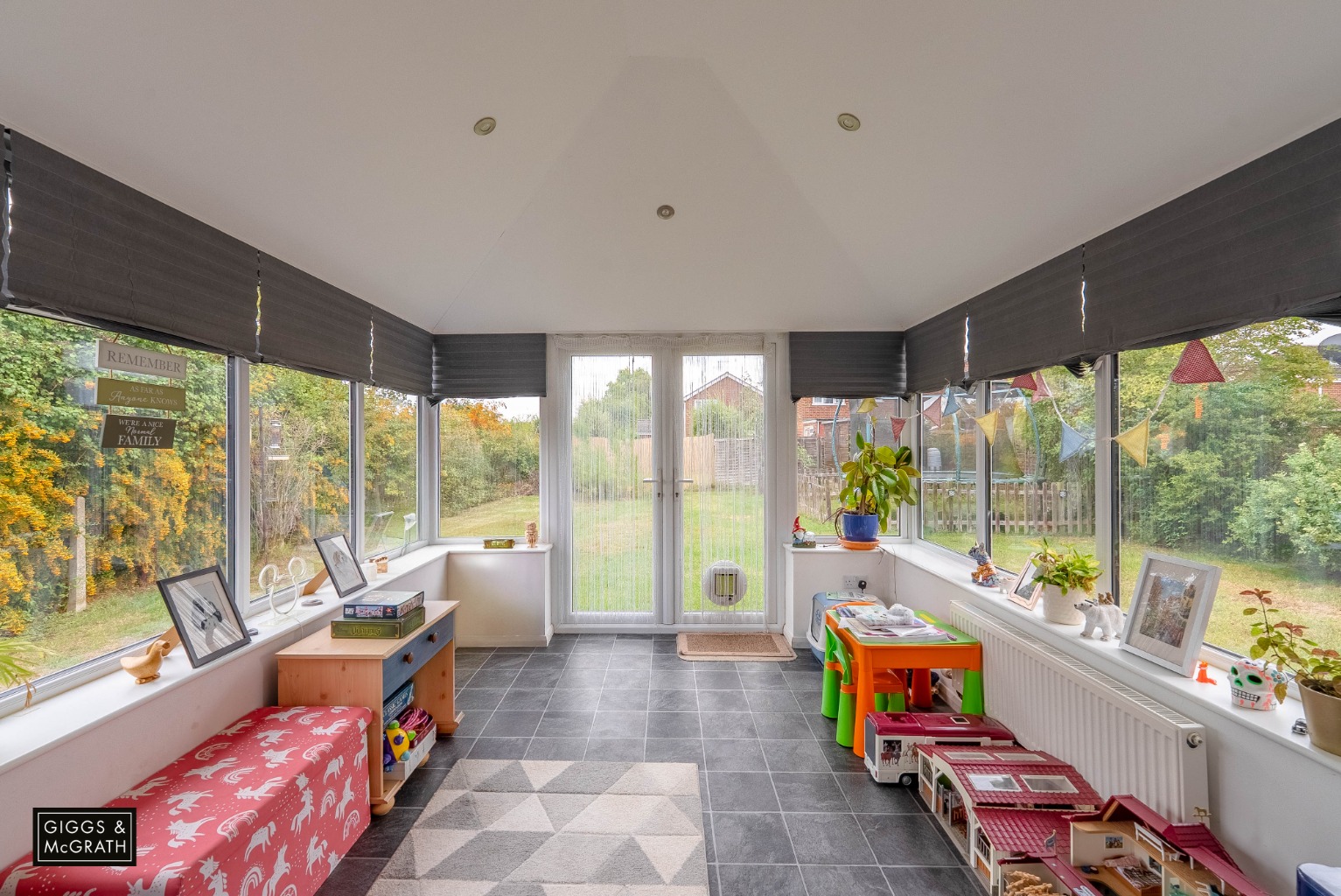 4 bed detached house for sale in Loftsteads, Huntingdon 3