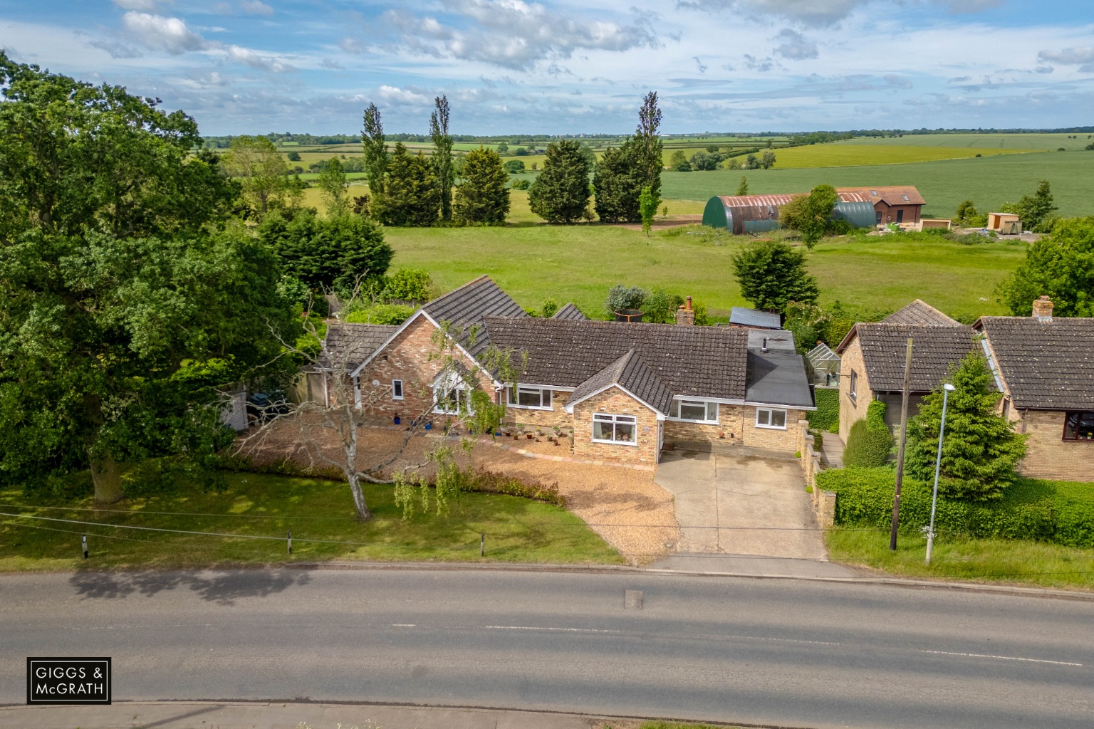 7 bed detached bungalow for sale in Warboys Road, Huntingdon 26