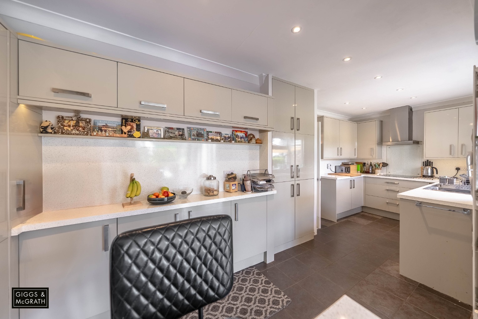 7 bed detached bungalow for sale in Warboys Road, Huntingdon 7