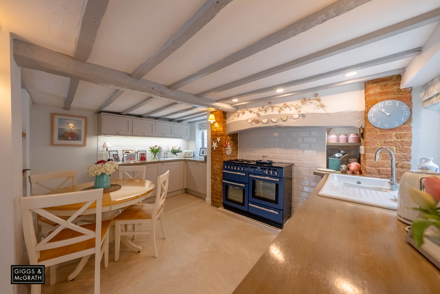 4 bed detached house for sale in Hamerton Road, Huntingdon  - Property Image 2