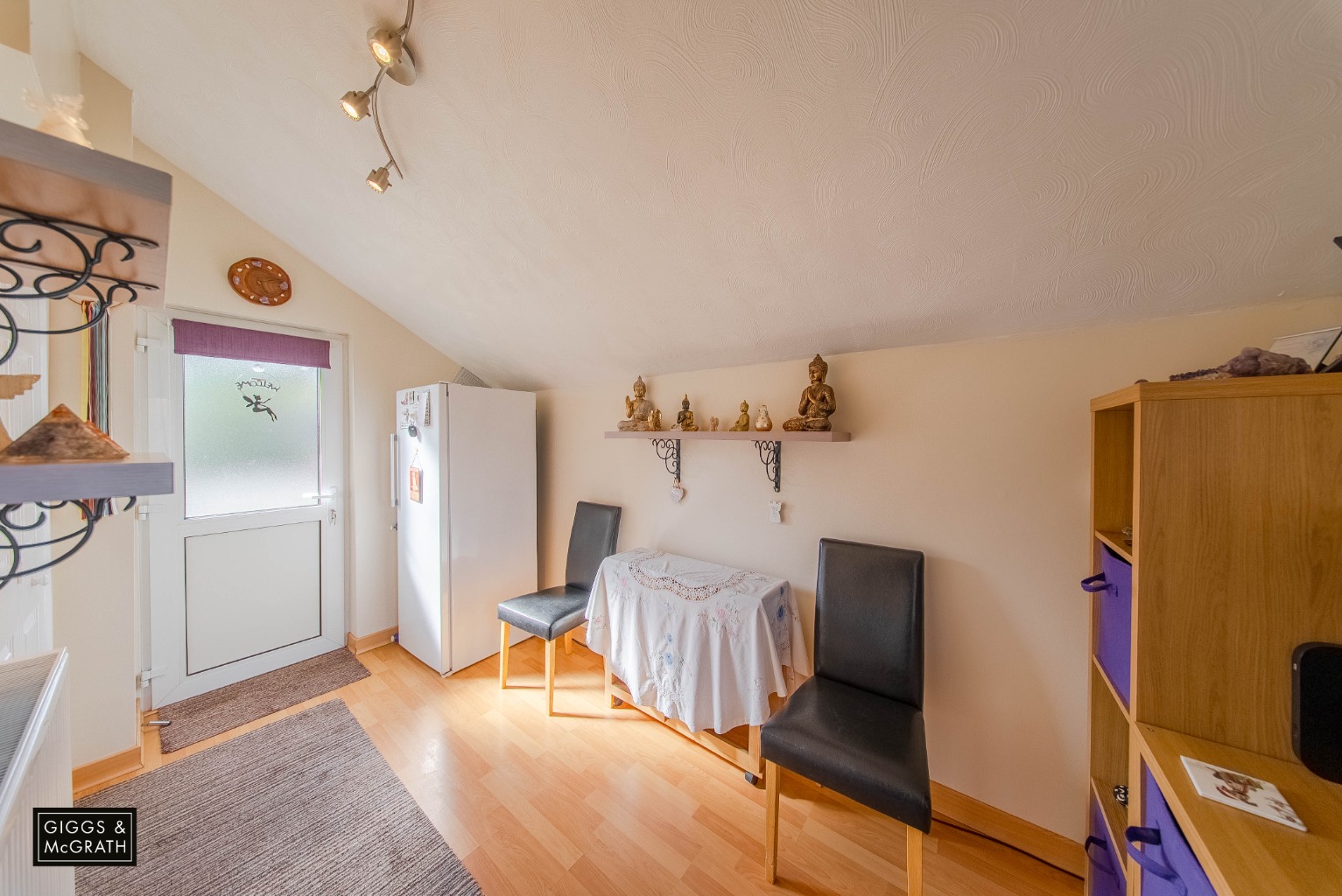 2 bed end of terrace house for sale in Belle Isle Crescent, Huntingdon  - Property Image 4