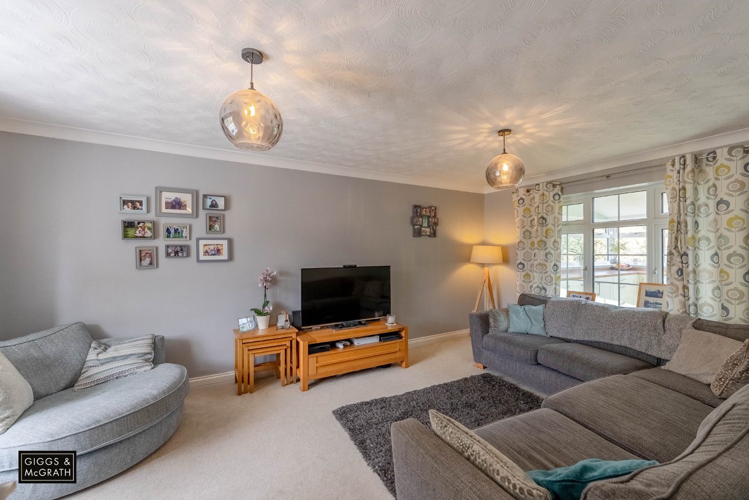 5 bed detached house for sale in Turner Road, St. Ives  - Property Image 3