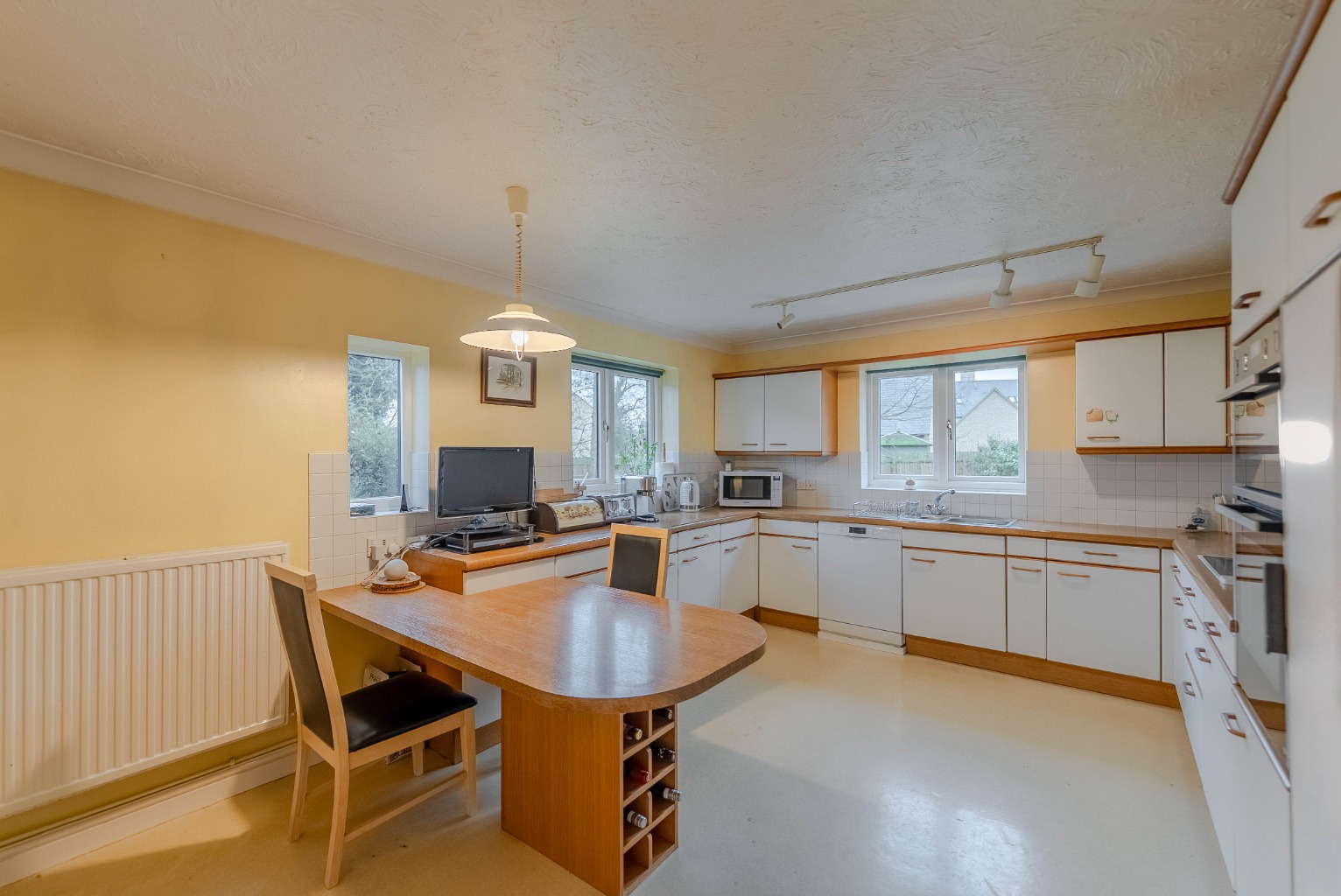 4 bed detached house for sale in Allens Orchard, Cambridgeshire 3