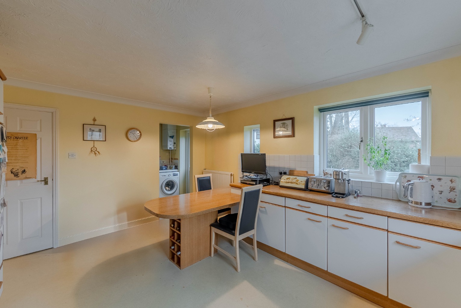 4 bed detached house for sale in Allens Orchard, Cambridgeshire  - Property Image 6