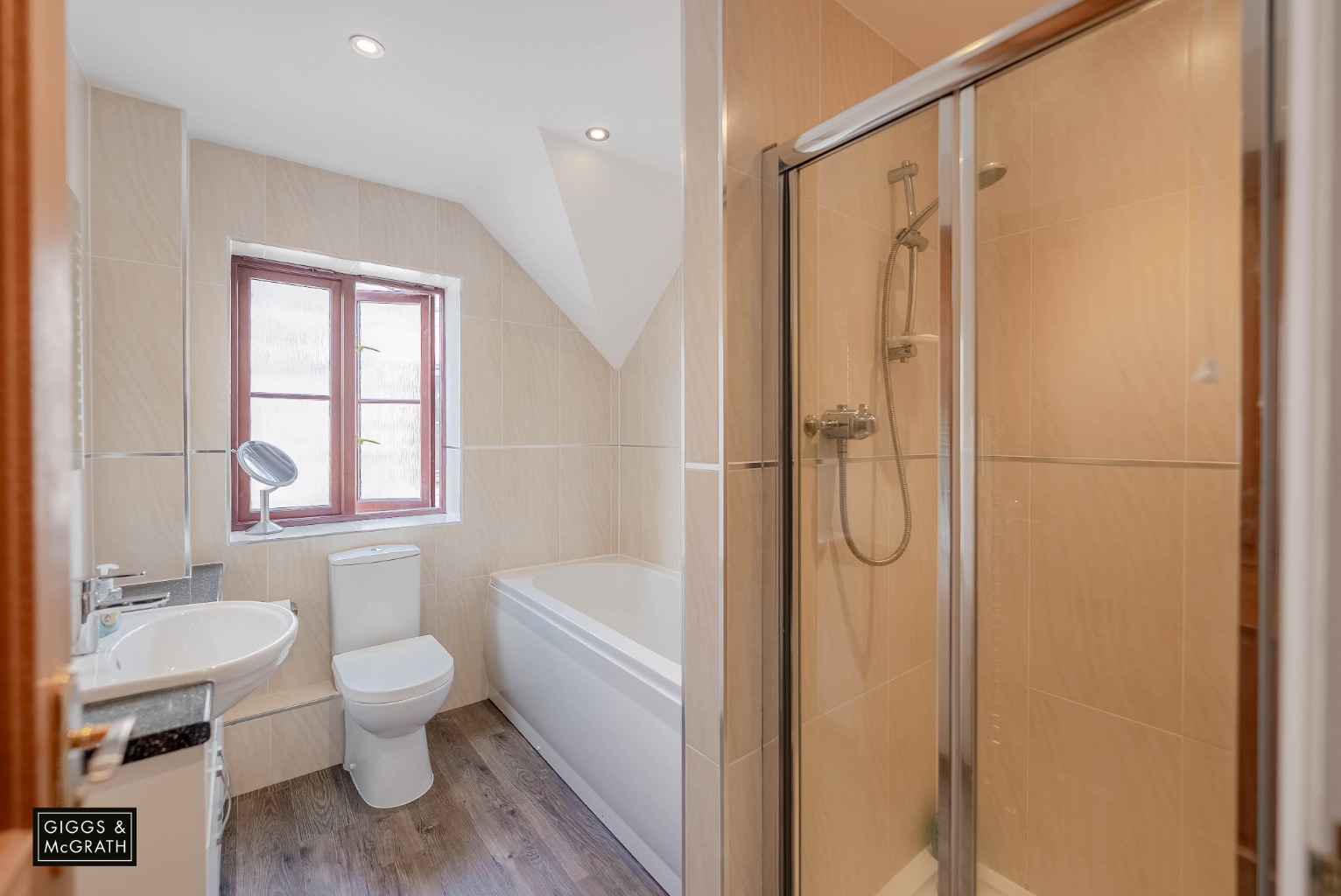 4 bed detached house for sale in Helens Close, Huntingdon  - Property Image 16