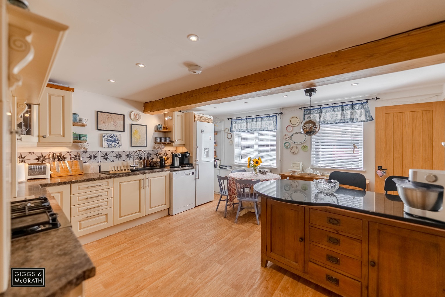 4 bed semi-detached house for sale in London Street, Huntingdon - Property Image 1