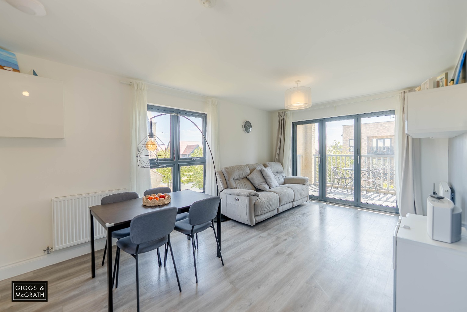 2 bed flat for sale in Cartwright Close, Huntingdon 5