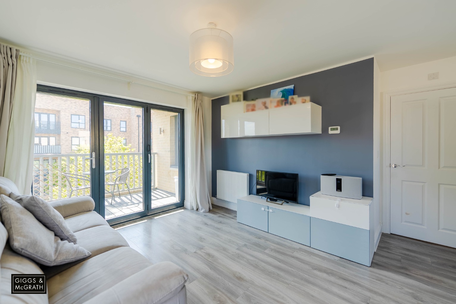 2 bed flat for sale in Cartwright Close, Huntingdon  - Property Image 5