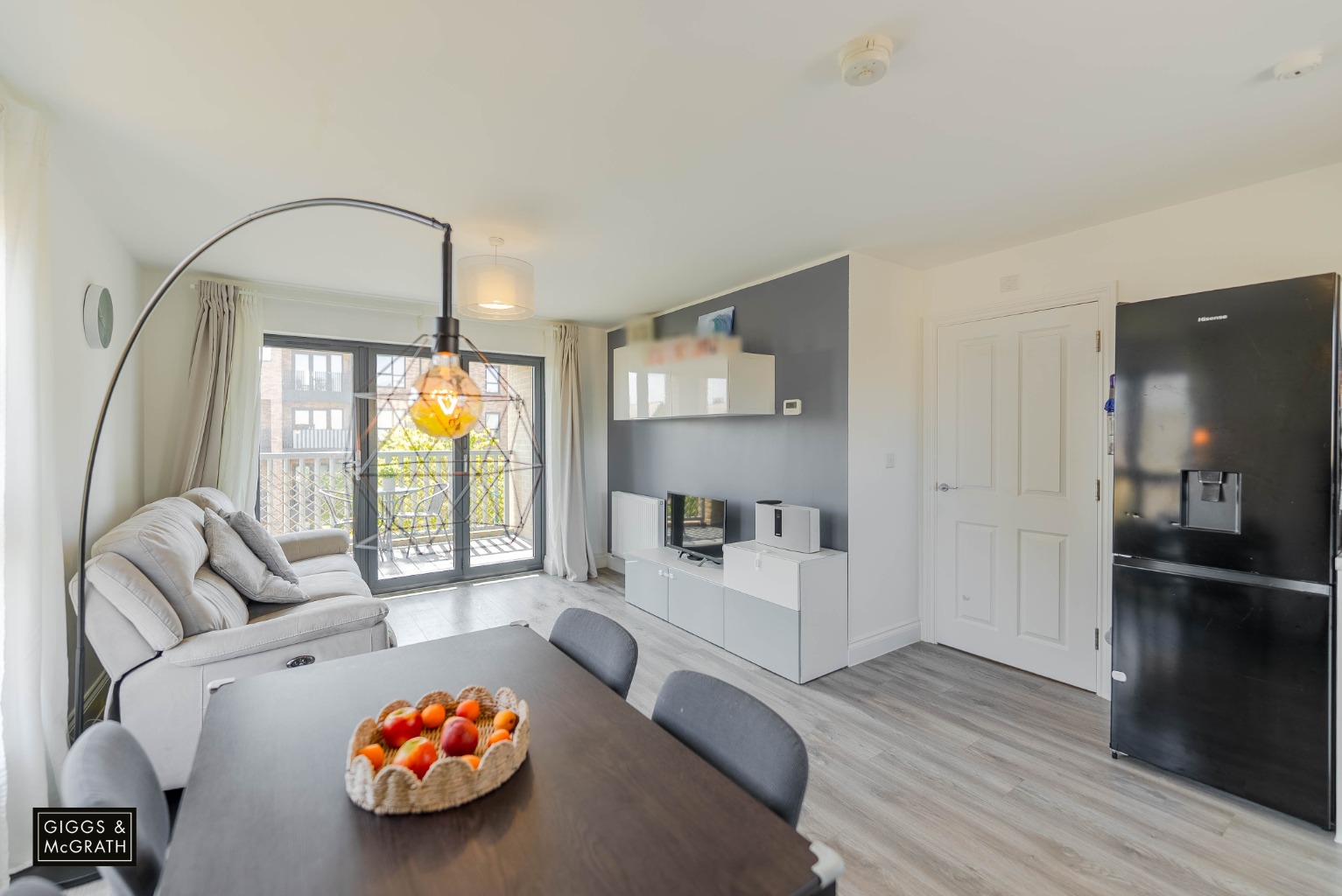 2 bed flat for sale in Cartwright Close, Huntingdon  - Property Image 2