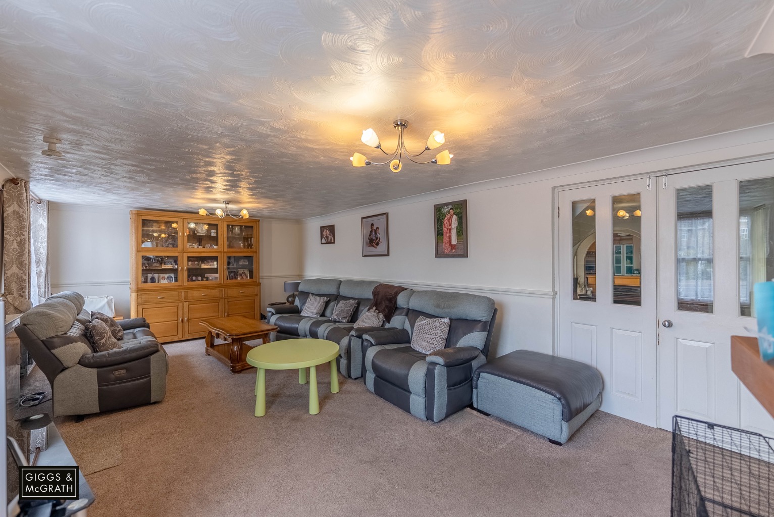 4 bed coach house for sale in High Street, Huntingdon  - Property Image 2