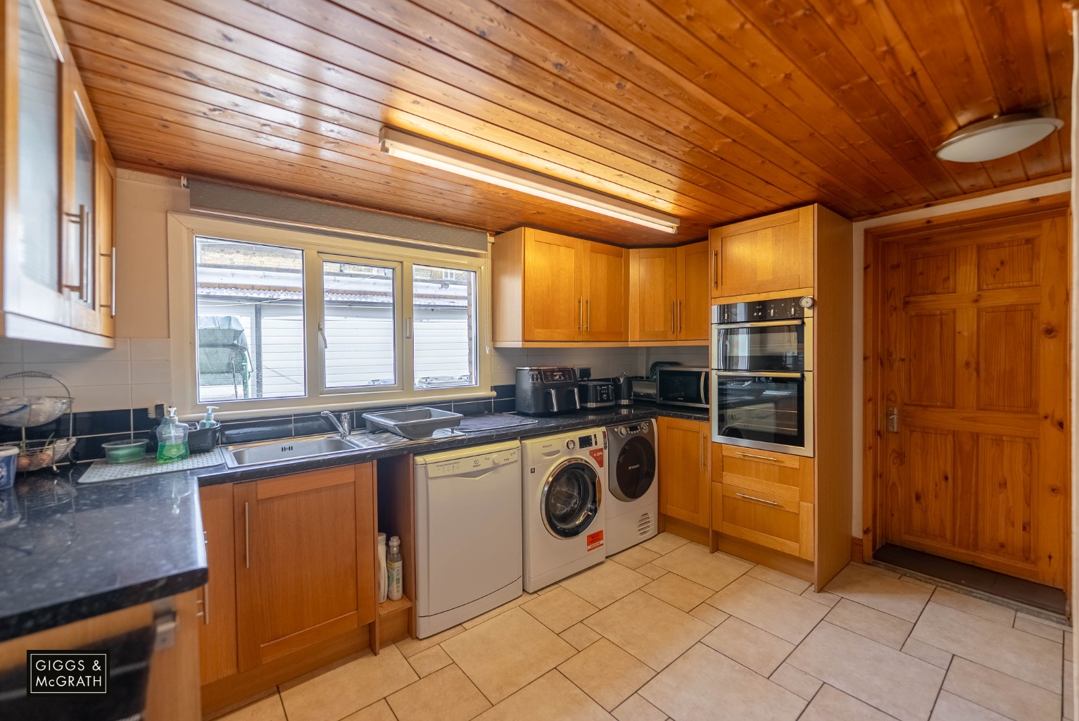 4 bed coach house for sale in High Street, Huntingdon  - Property Image 4