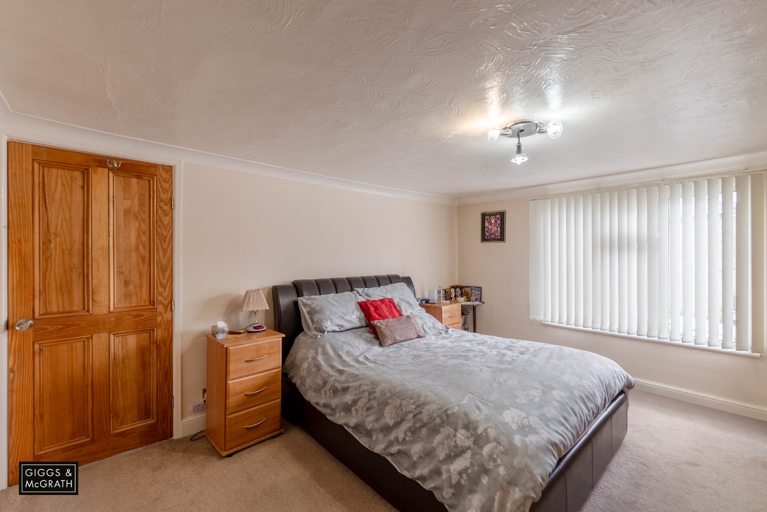 4 bed coach house for sale in High Street, Huntingdon  - Property Image 13