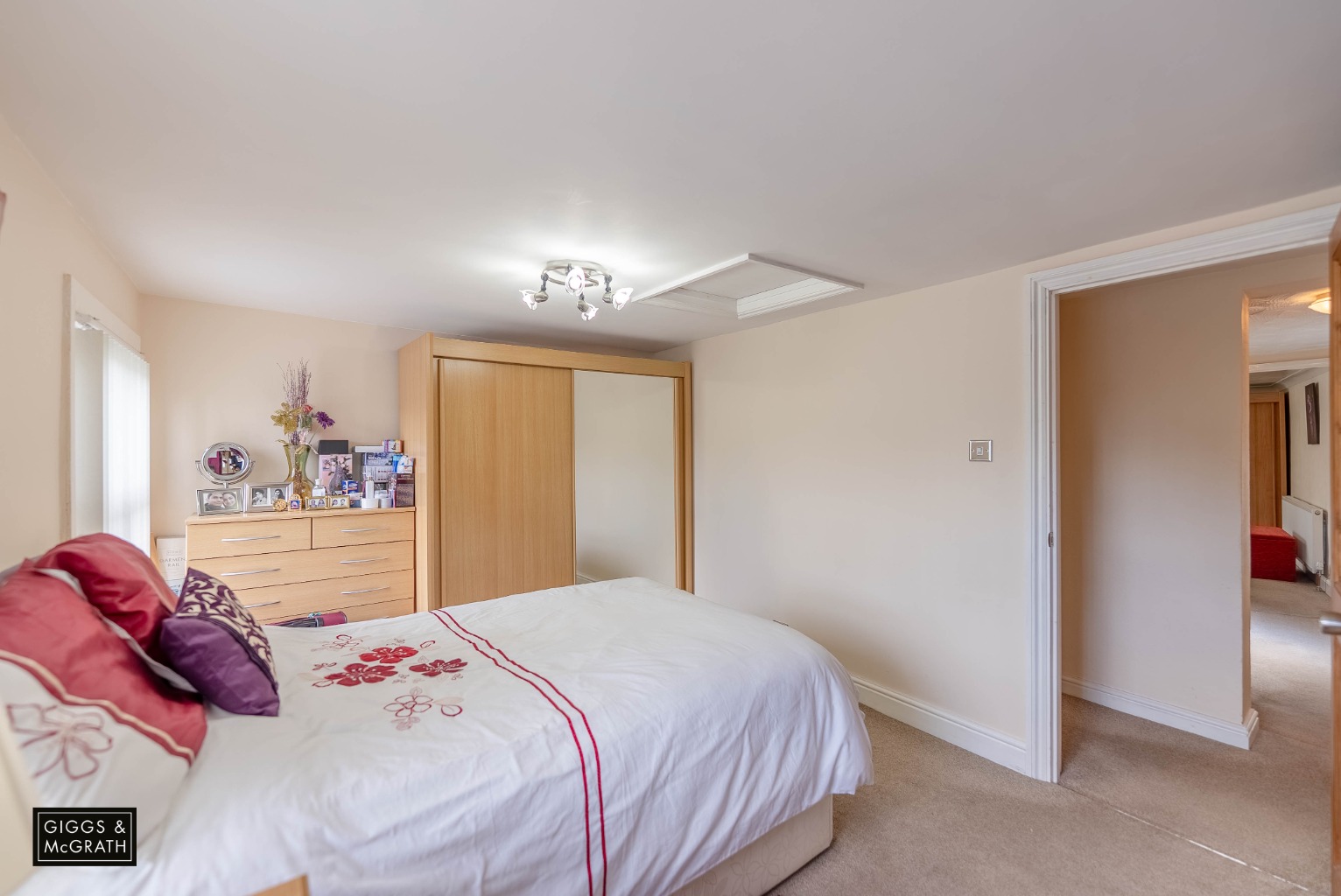 4 bed coach house for sale in High Street, Huntingdon 15