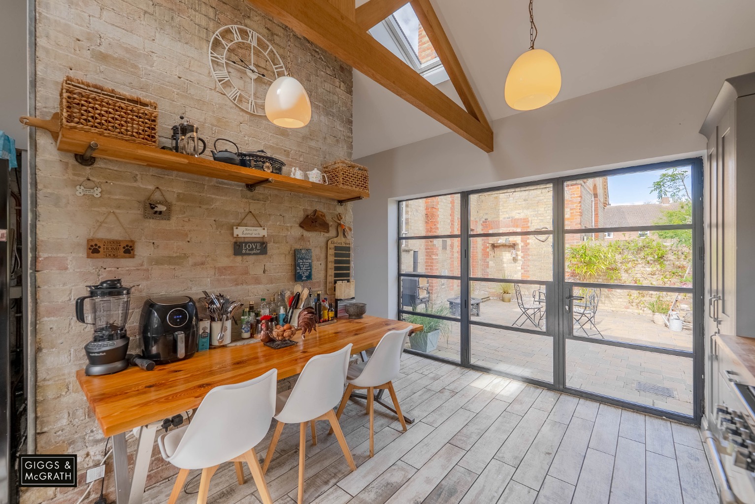 3 bed semi-detached house for sale in Church Road, Huntingdon  - Property Image 5