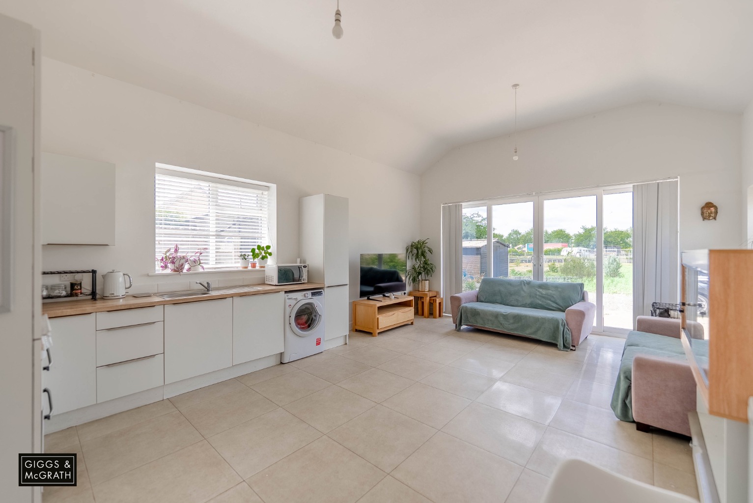 5 bed detached house for sale in The Heath, Huntingdon  - Property Image 13