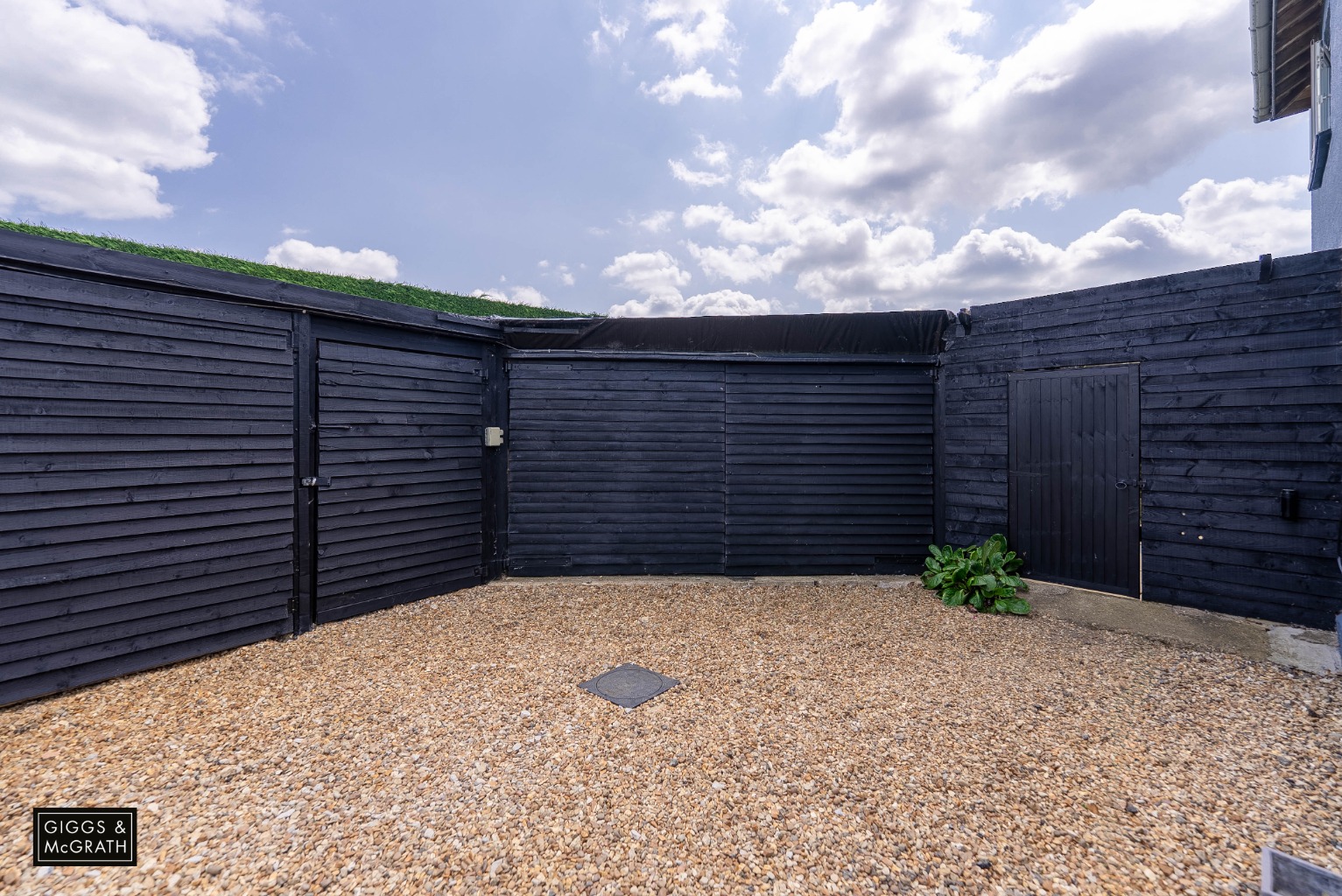 5 bed detached house for sale in The Heath, Huntingdon  - Property Image 27