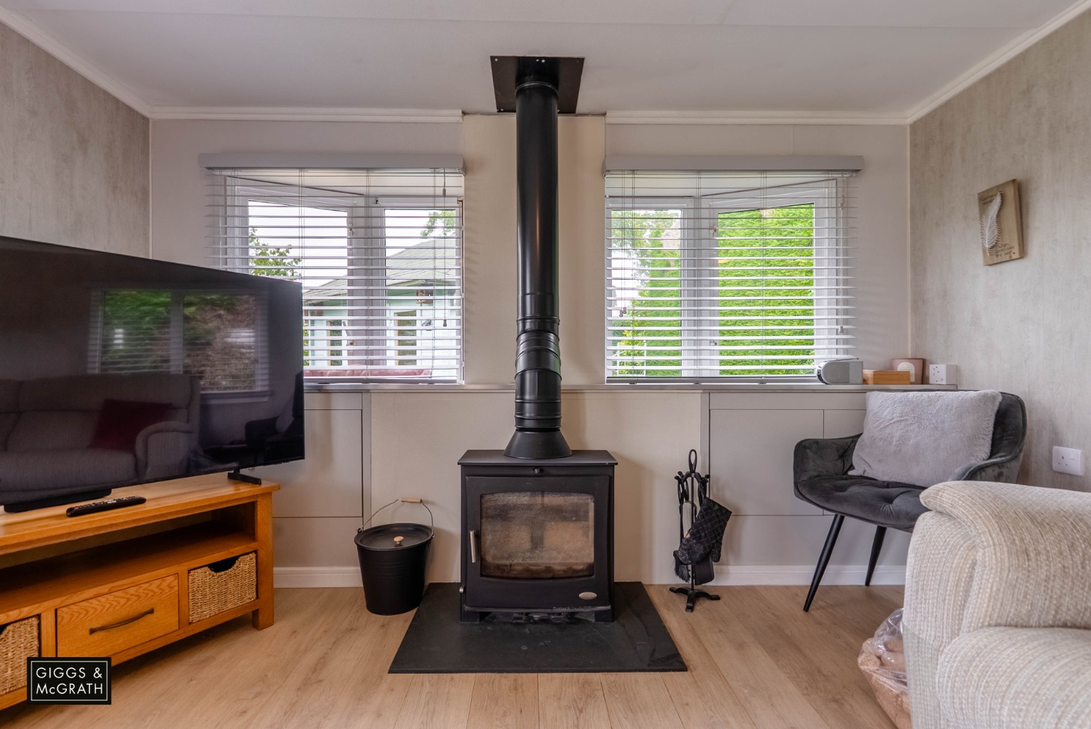 5 bed detached house for sale in The Heath, Huntingdon  - Property Image 21