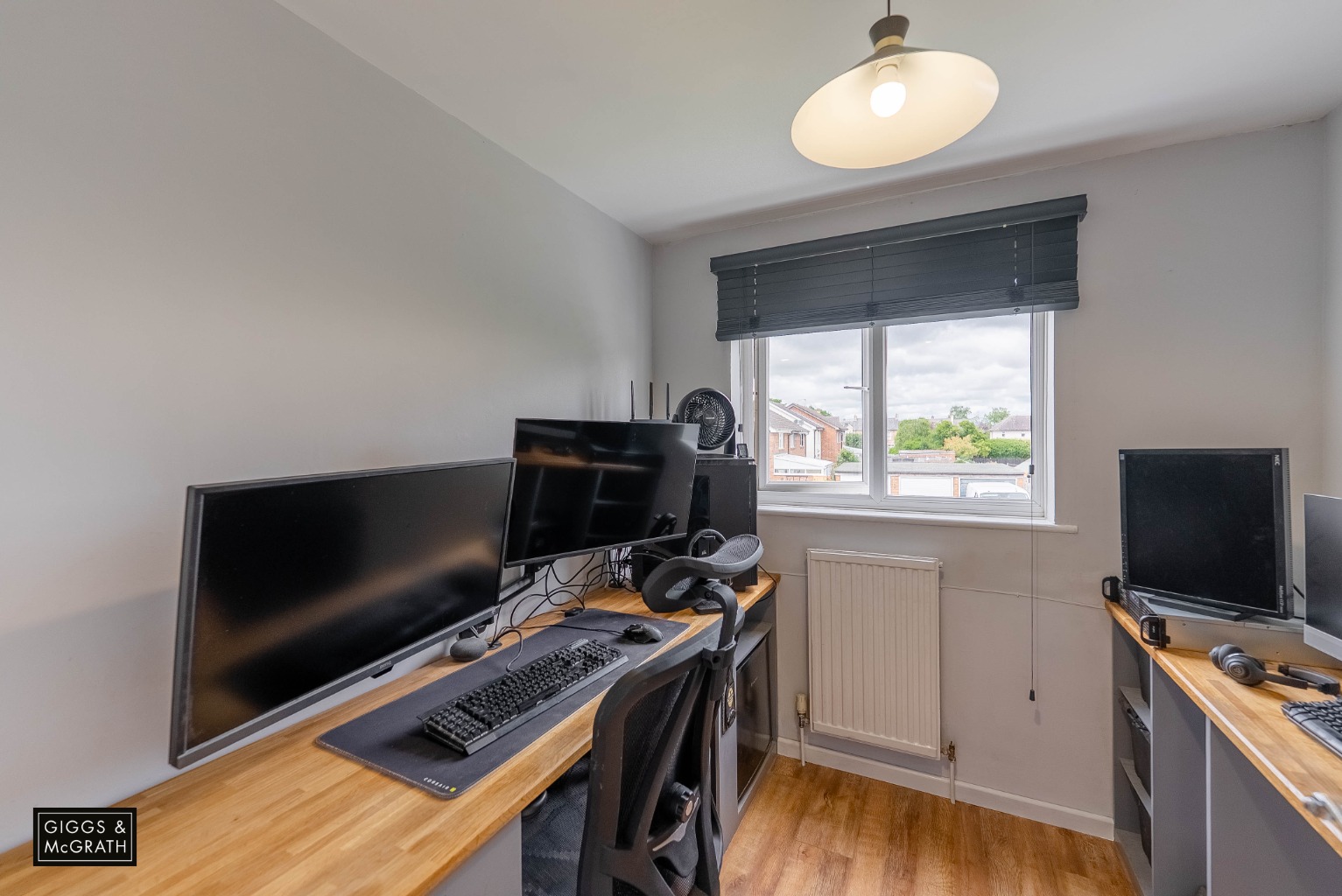 3 bed link detached house for sale in Pennway, Cambridgeshire  - Property Image 13