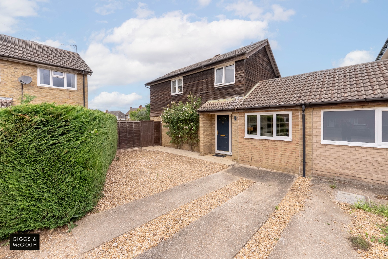3 bed link detached house for sale in Pennway, Cambridgeshire, PE28