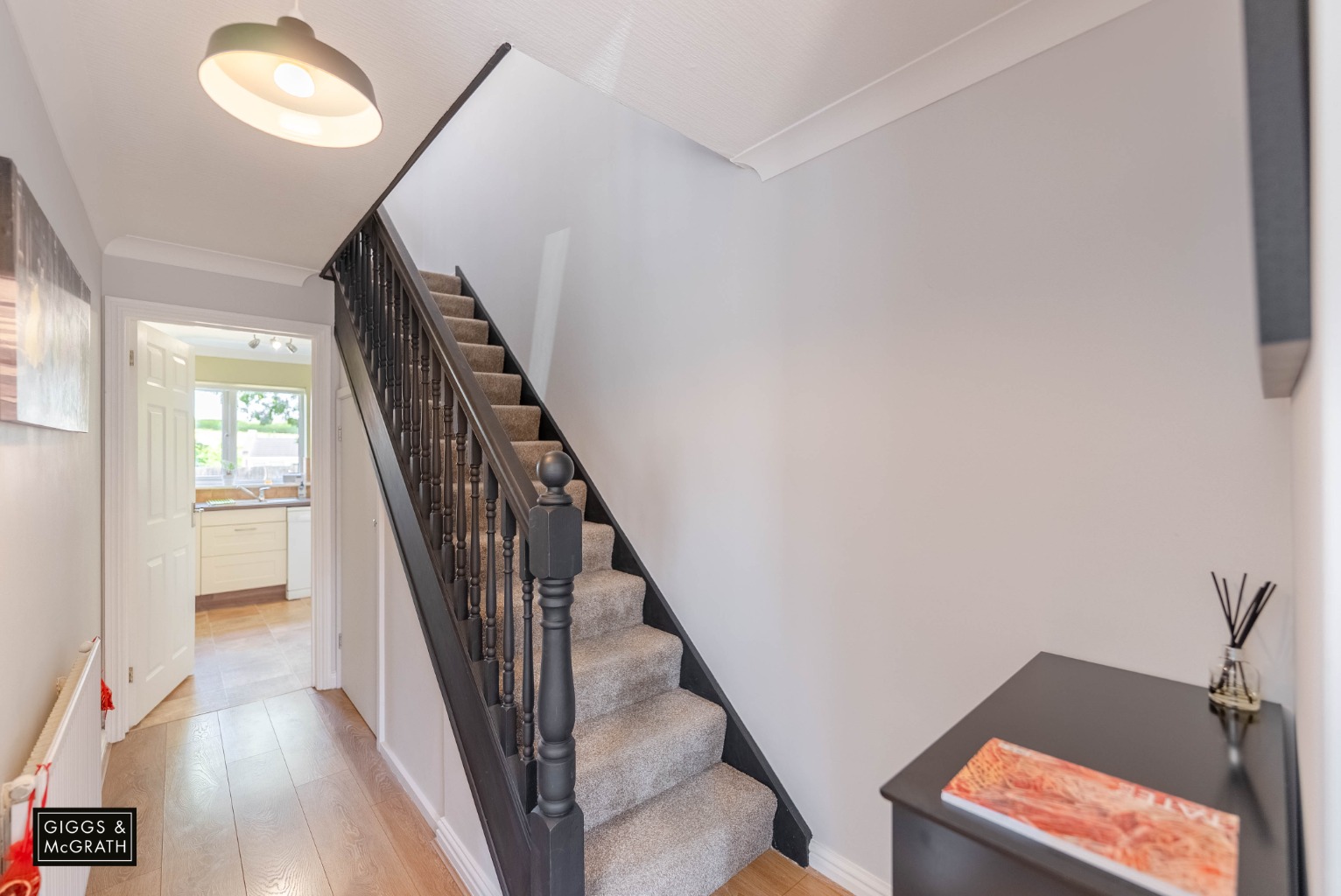 3 bed detached house for sale in Hillfield, Cambridgeshire  - Property Image 10