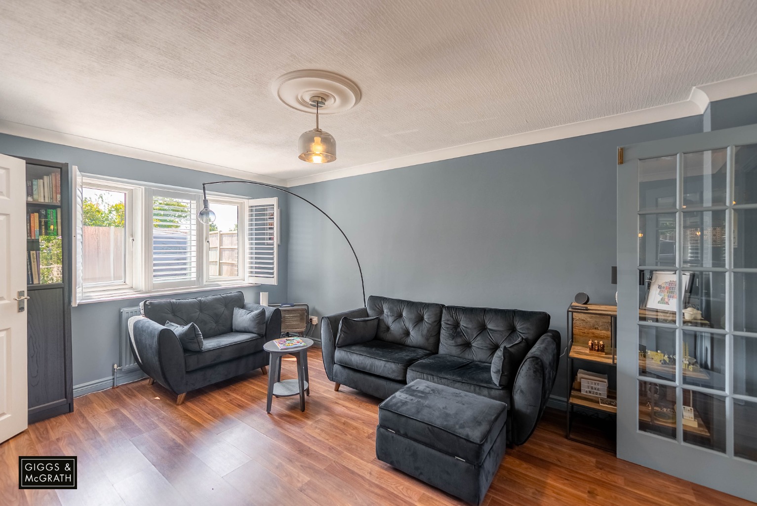 3 bed detached house for sale in Hillfield, Cambridgeshire  - Property Image 2