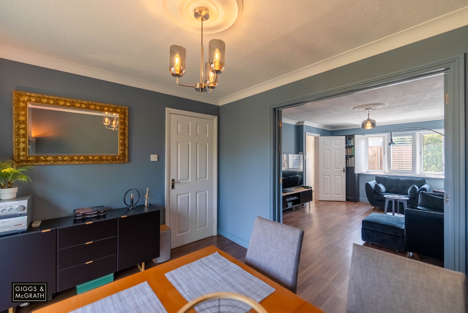 3 bed detached house for sale in Hillfield, Cambridgeshire  - Property Image 7