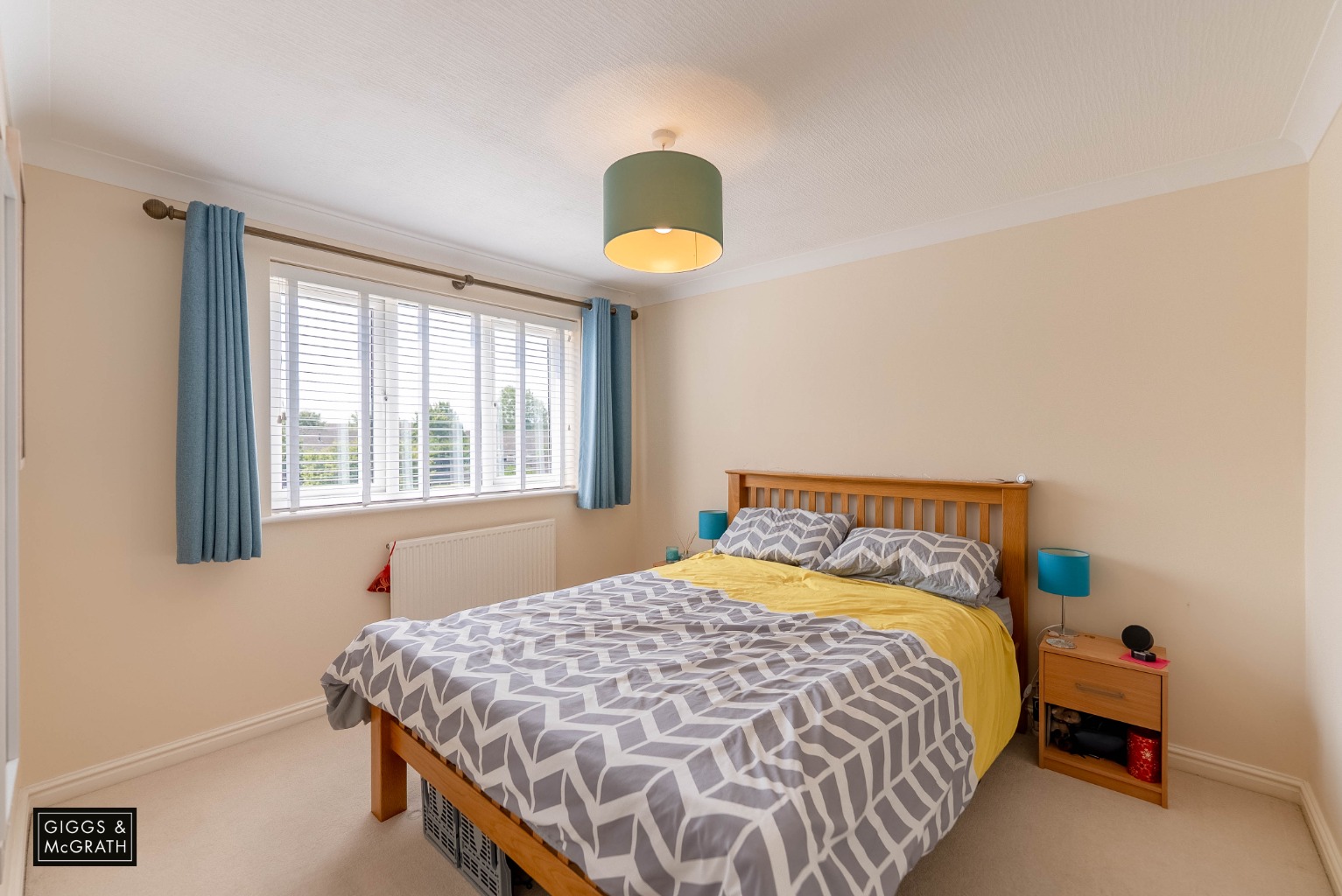 3 bed detached house for sale in Hillfield, Cambridgeshire  - Property Image 11