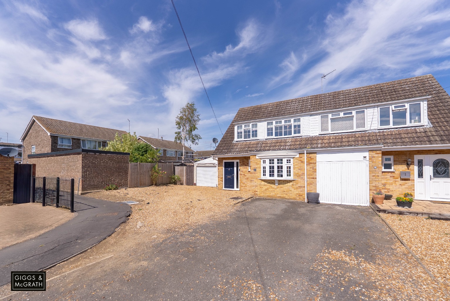 3 bed semi-detached house for sale in Sapcote Way, Cambridgeshire  - Property Image 1