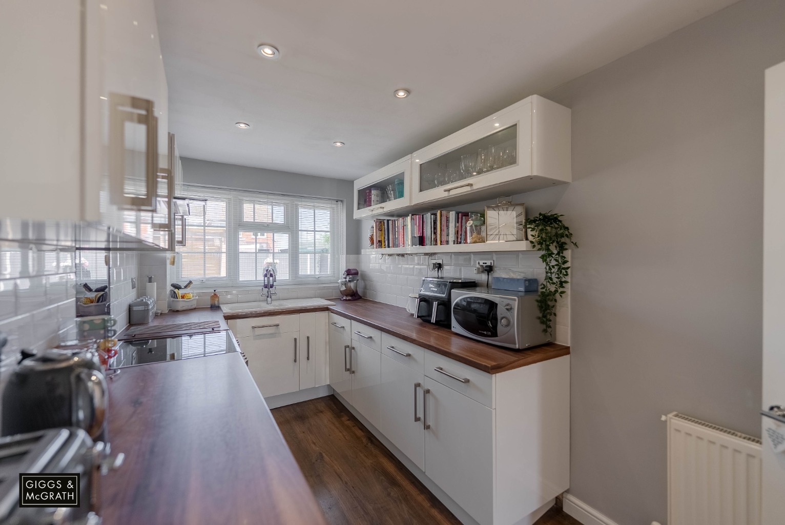 3 bed semi-detached house for sale in Sapcote Way, Cambridgeshire  - Property Image 6