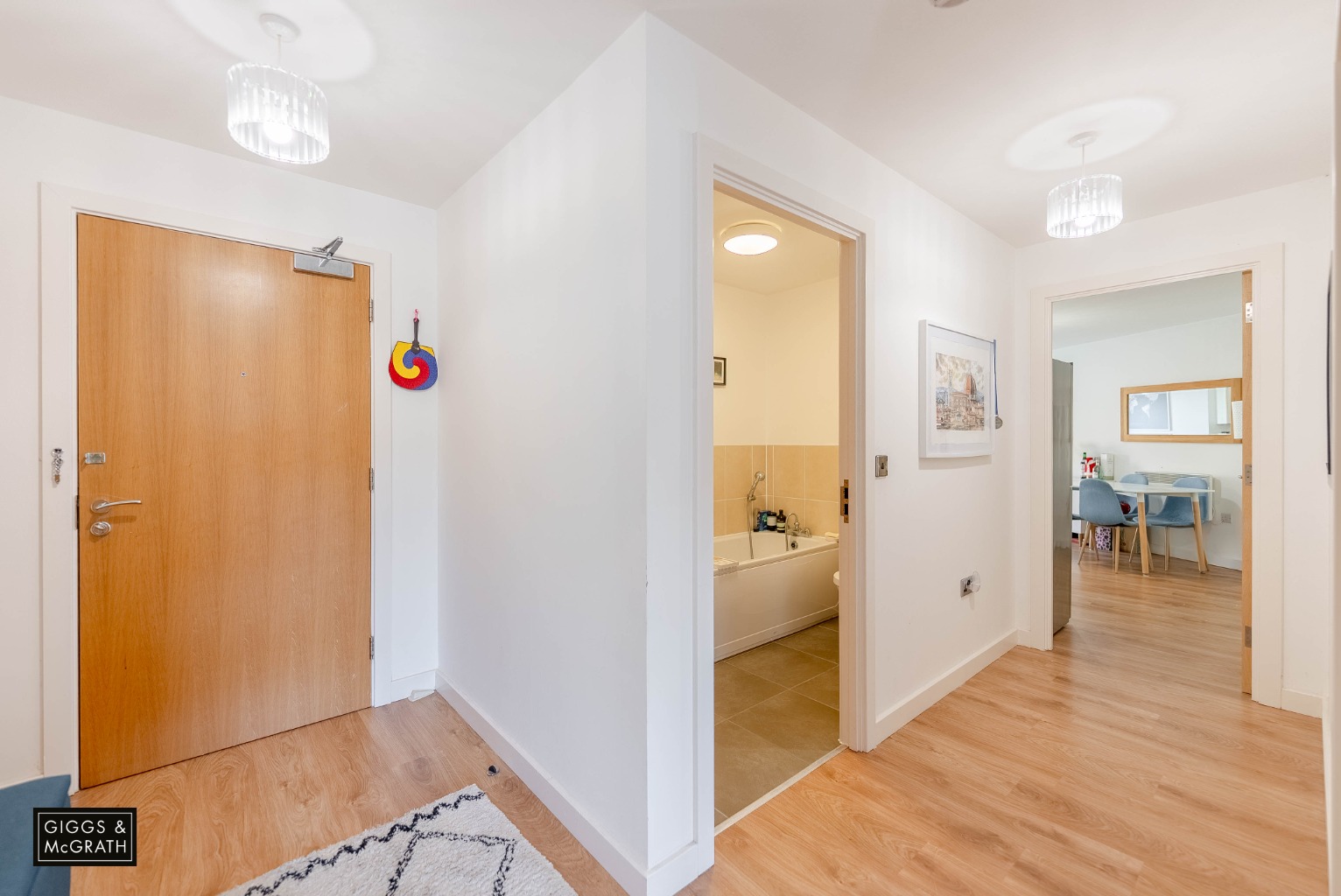 2 bed flat for sale in Princes Street, Cambridgeshire  - Property Image 6