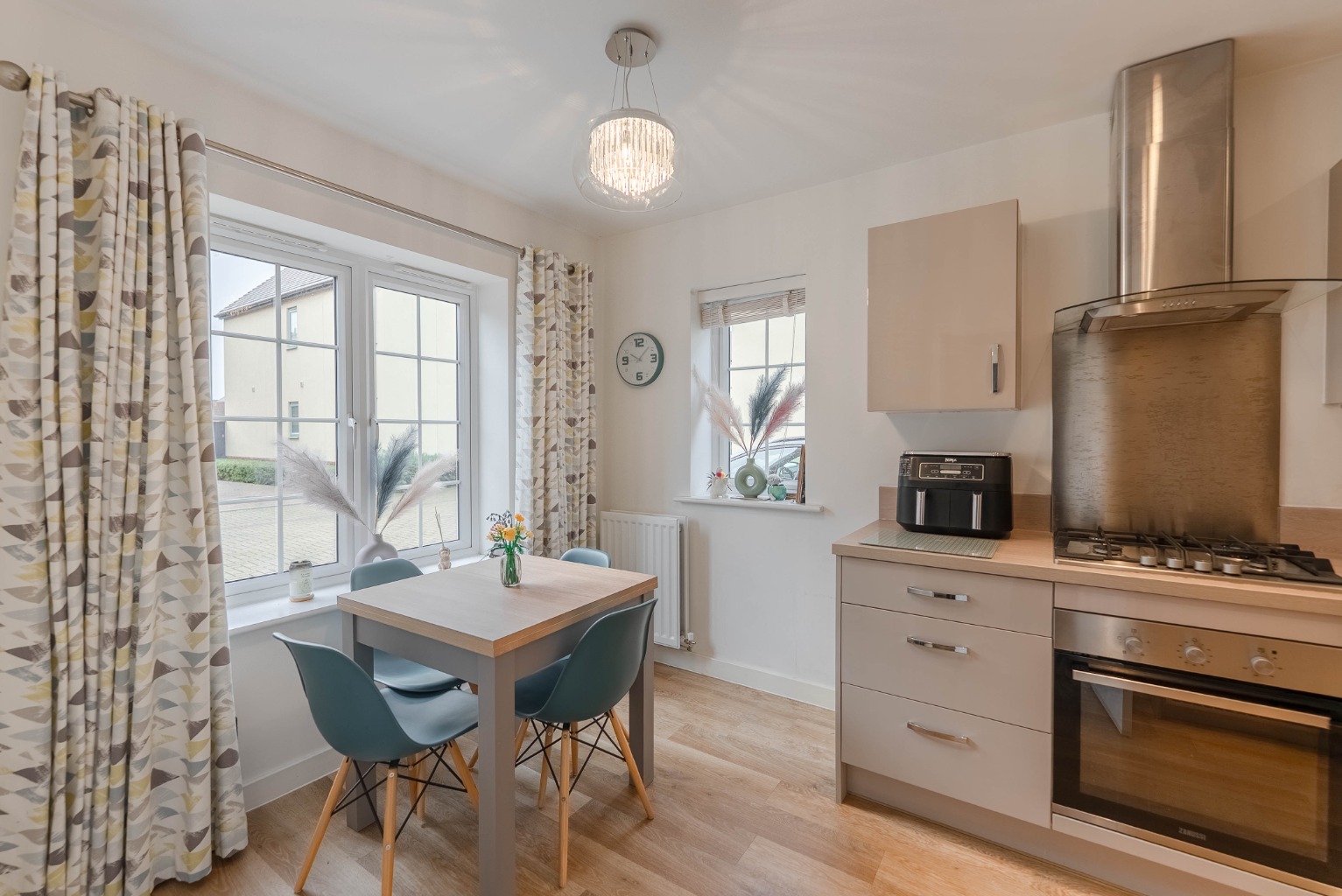 2 bed semi-detached house for sale in Walston Way, Cambridgeshire  - Property Image 5