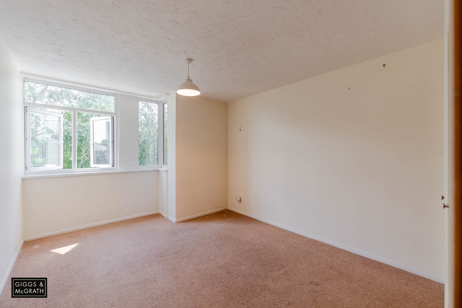 2 bed maisonette for sale in Parkside, Huntingdon 7