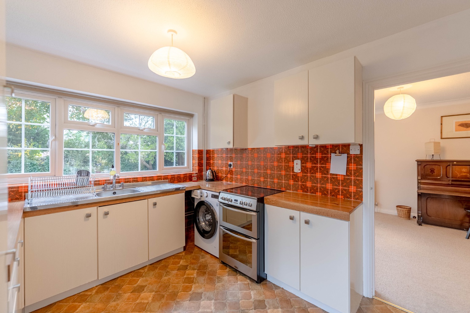 4 bed detached house for sale in Chequers Croft, Cambridgeshire  - Property Image 5